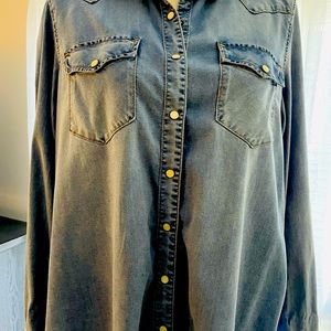 GAP Ladies Jean Maternity Shirt